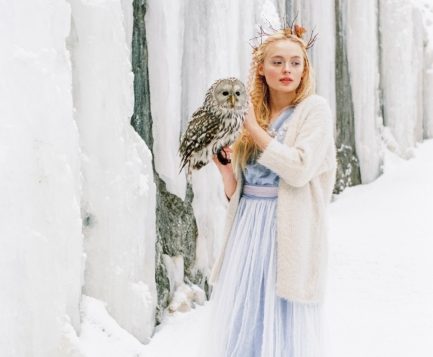 Невеста-Зима: как выбрать наряд для зимней свадьбы