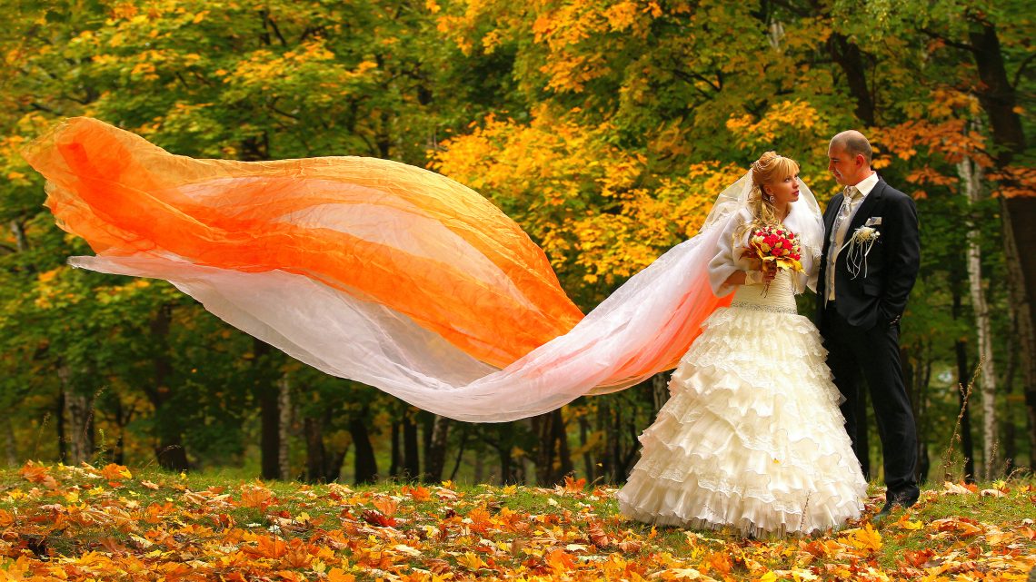 Невеста-Осень: как выбрать наряд для осенней свадьбы